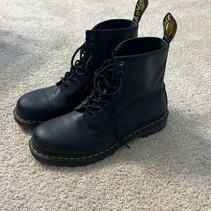 Mens size 10 Doc Martens. Black, like new AirWair. Dr. Martens
